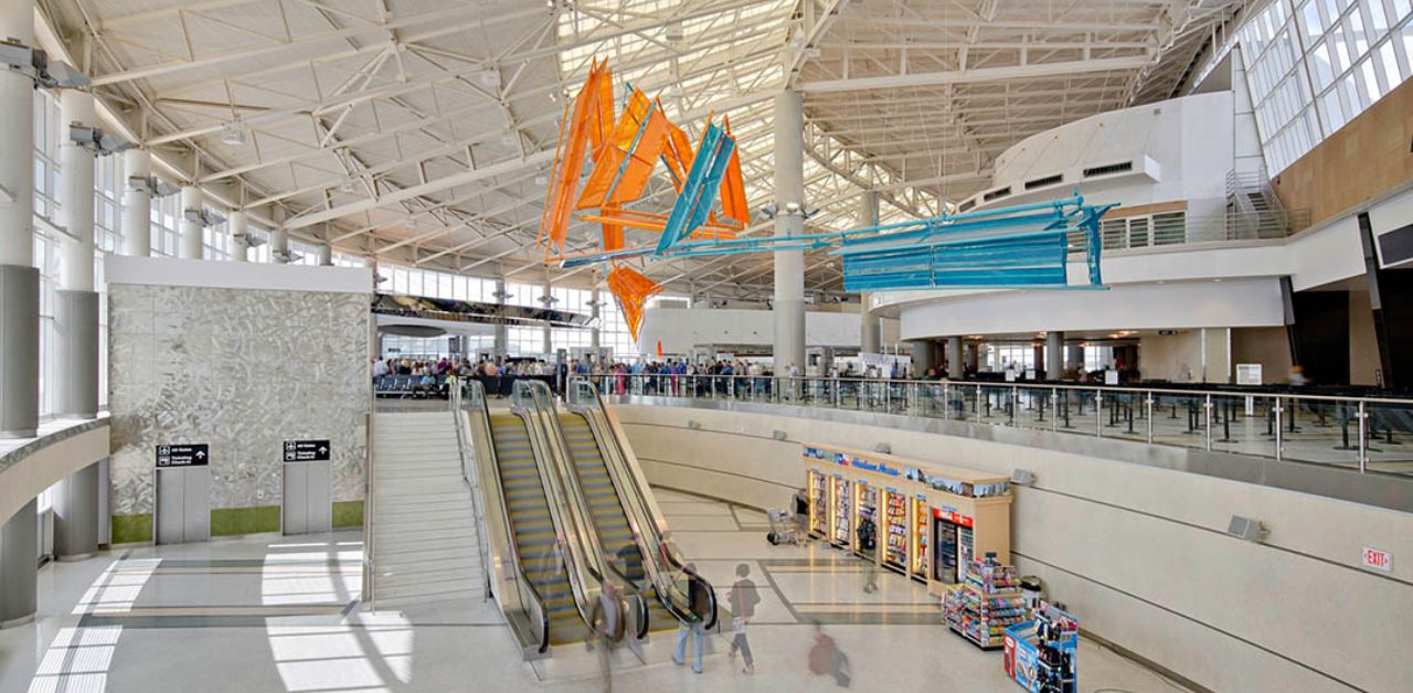 EasyJet Airlines HOU Terminal