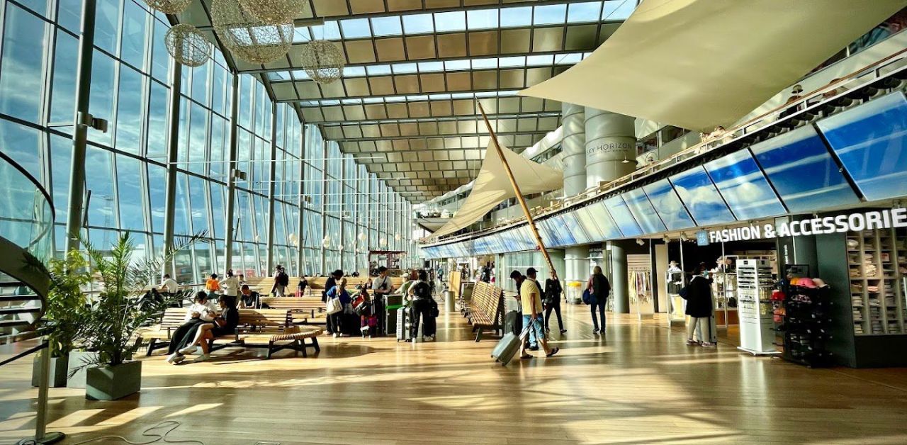 Emirates Airlines ARN Terminal