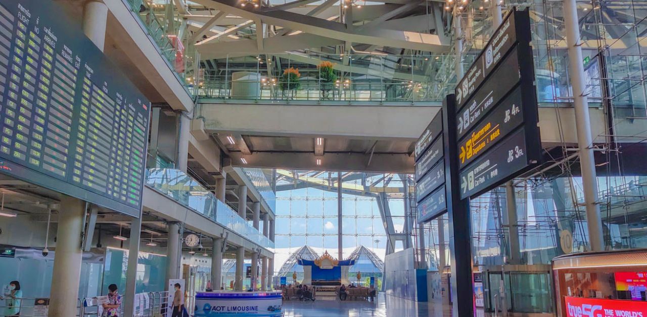 Emirates Airlines BKK Terminal (1)