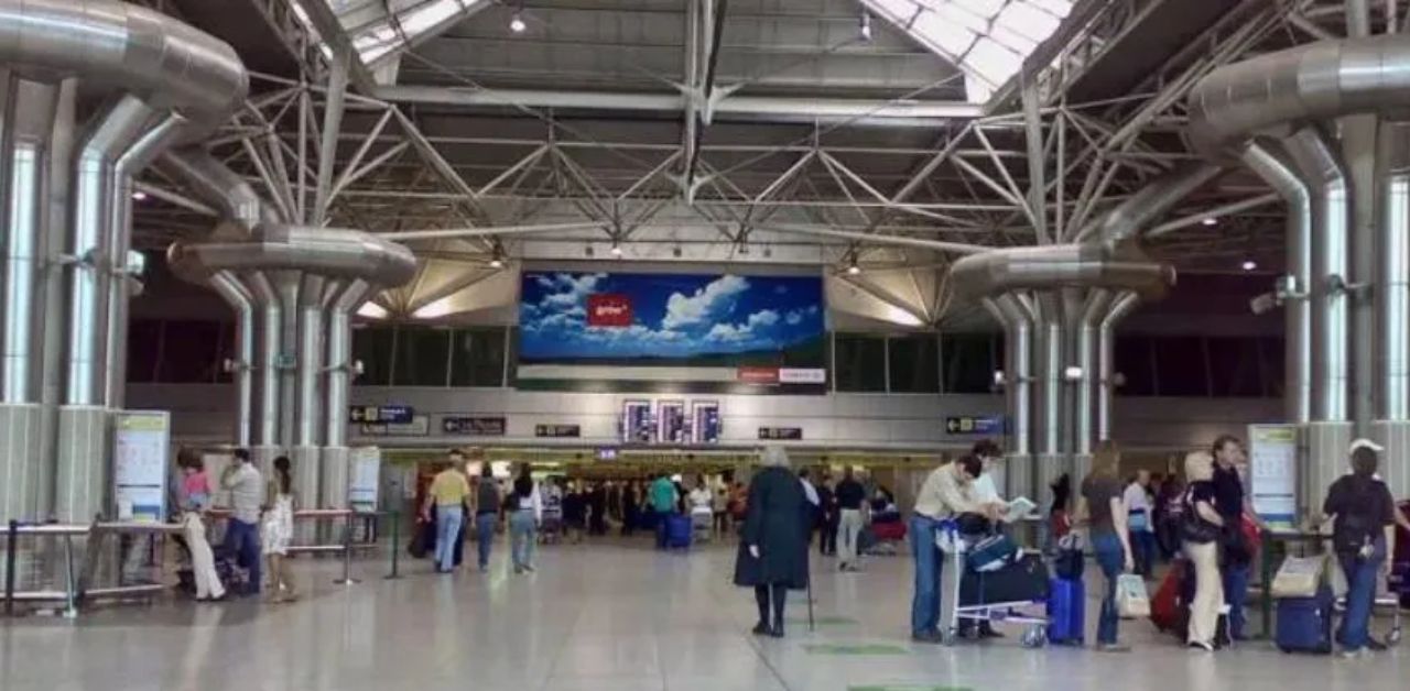 Emirates Airlines LIS Terminal