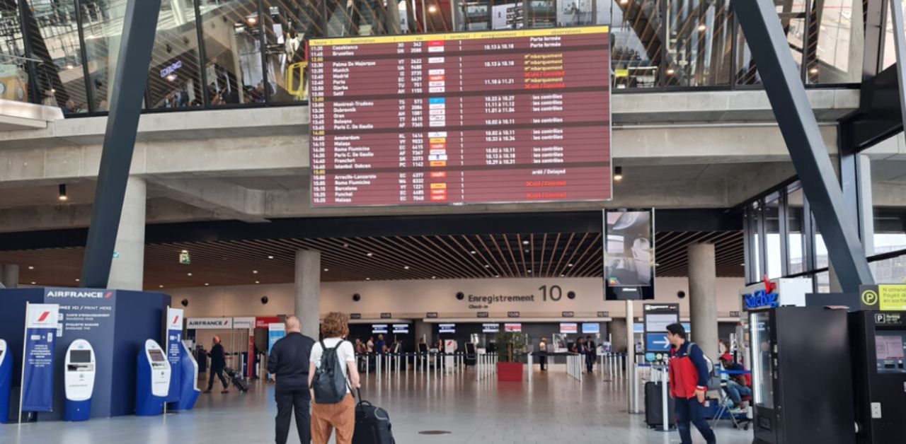 Emirates Airlines LYS Terminal