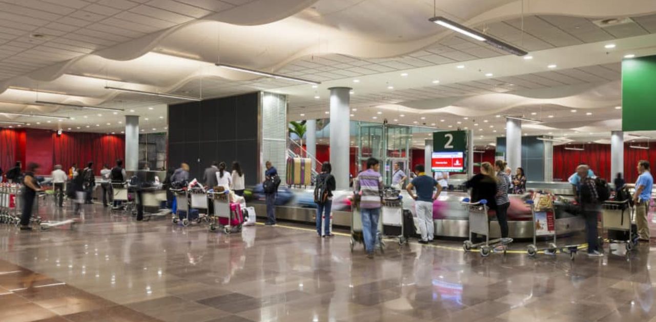 Emirates Airlines MRU Terminal